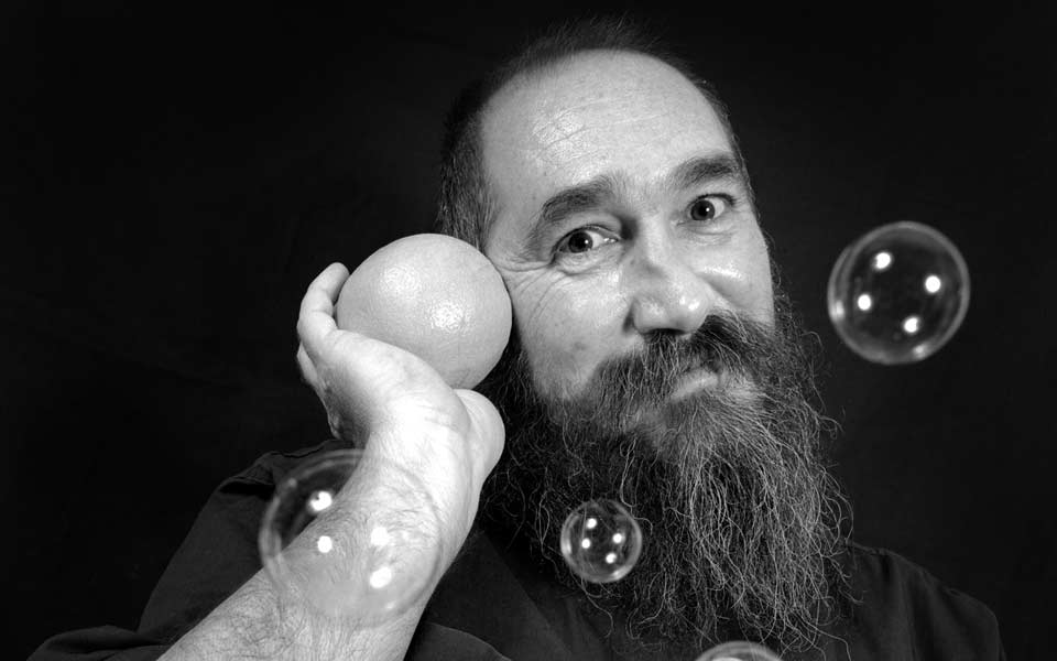 τζίμης-πανούσης-ενας-βωμολόχος-αισθη-2227868