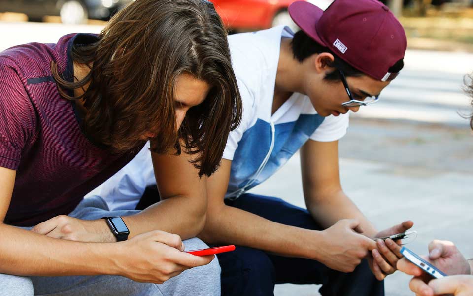 ενα-λιγότερο-εθιστικό-κινητό-τηλέφων-2228335