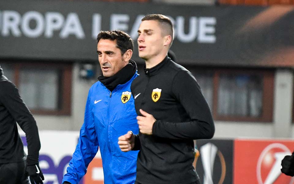 χιμένεθ-να-σας-παρουσιάσω-τον-νέο-παί-2228482