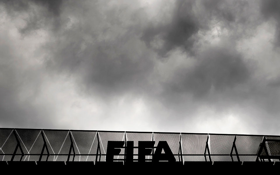 προκλητικοί-μισθοί-στο-δ-σ-της-fifa-2228827