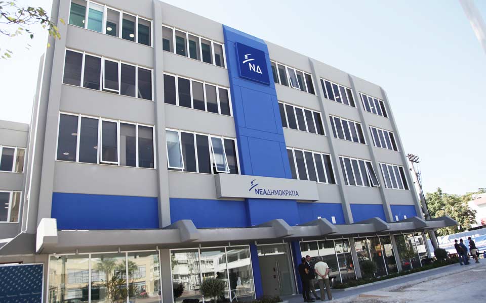 ν-δ-προκλητική-η-ανοχή-συριζα-στον-ρο-2229146