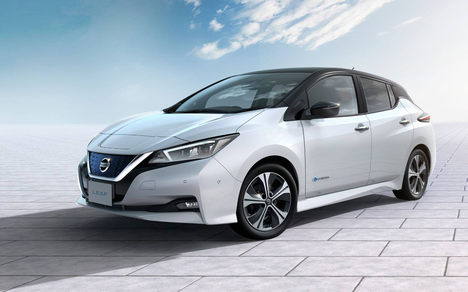 h-nissan-έκλεισε-300-000-νέα-leaf-2226971