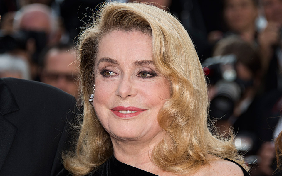 συλλογικότητα-100-γυναικών-στηρίζει-την-2226718