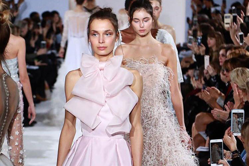 πρέπει-να-δεις-το-χθεσινό-σόου-της-σήλι-2229237