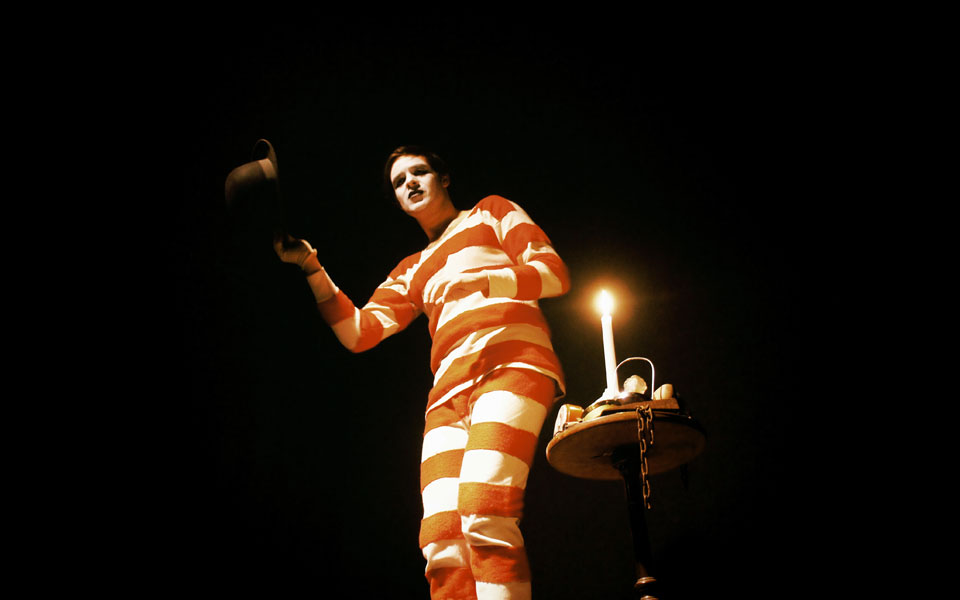 το-βλέμμα-της-ελίτ-στη-λαϊκότητα-2229862