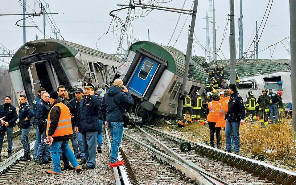 εκτροχιασμός-τρένου-με-νεκρούς-στην-ι-2229737