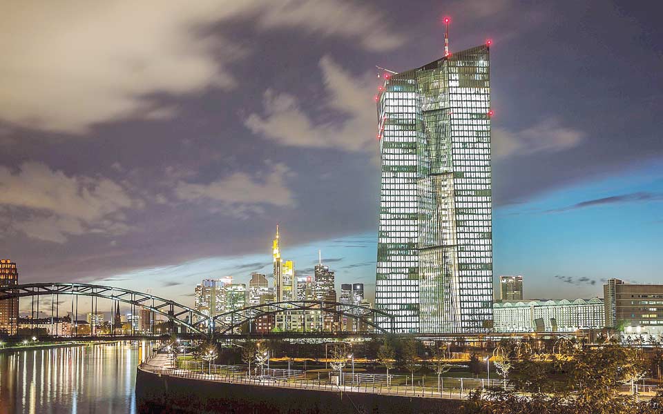 ενίσχυση-ισοτιμίας-του-ευρώ-λόγω-εκτ-κ-2227495