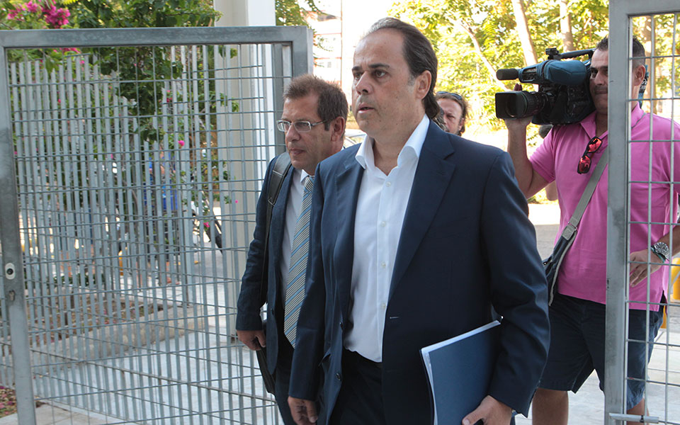 παπασταύρου-η-πολιτική-δίωξη-συνεχί-2227971