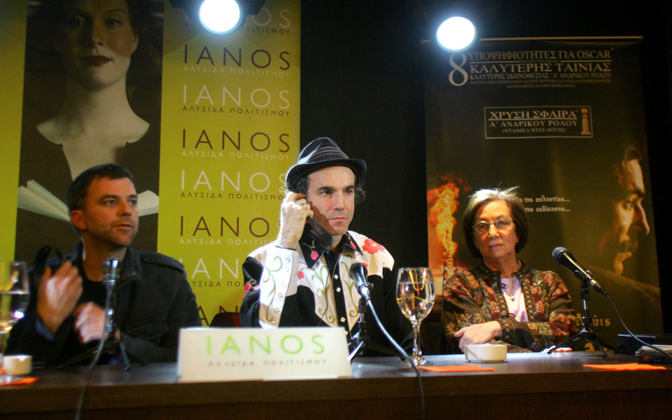 ο-ντάνιελ-ντέι-λιούις-ένα-αριστερό-πό-2225960