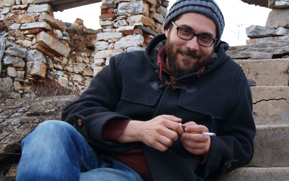 ενα-24ωρο-με-τον-ποιητή-και-φωτογράφο-κυ-2226174