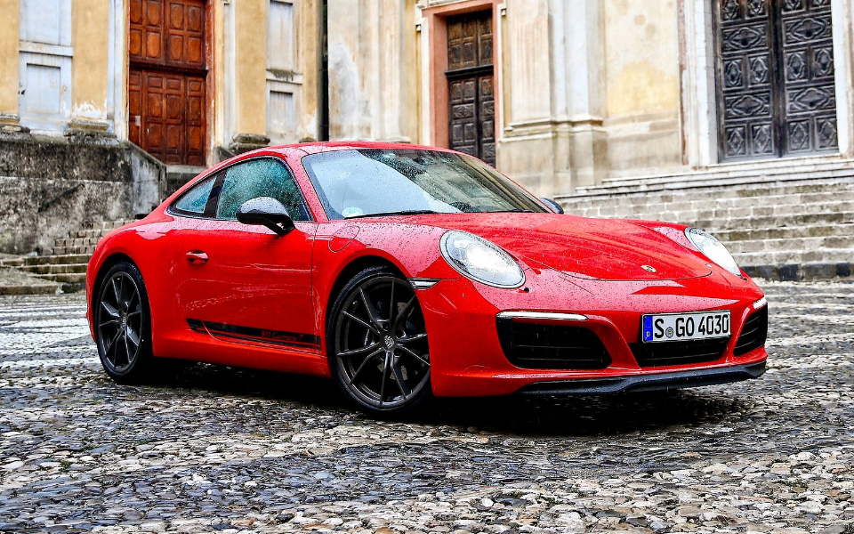 νέα-ρεκόρ-παραδόσεων-και-πάλι-από-την-porsche-2228442