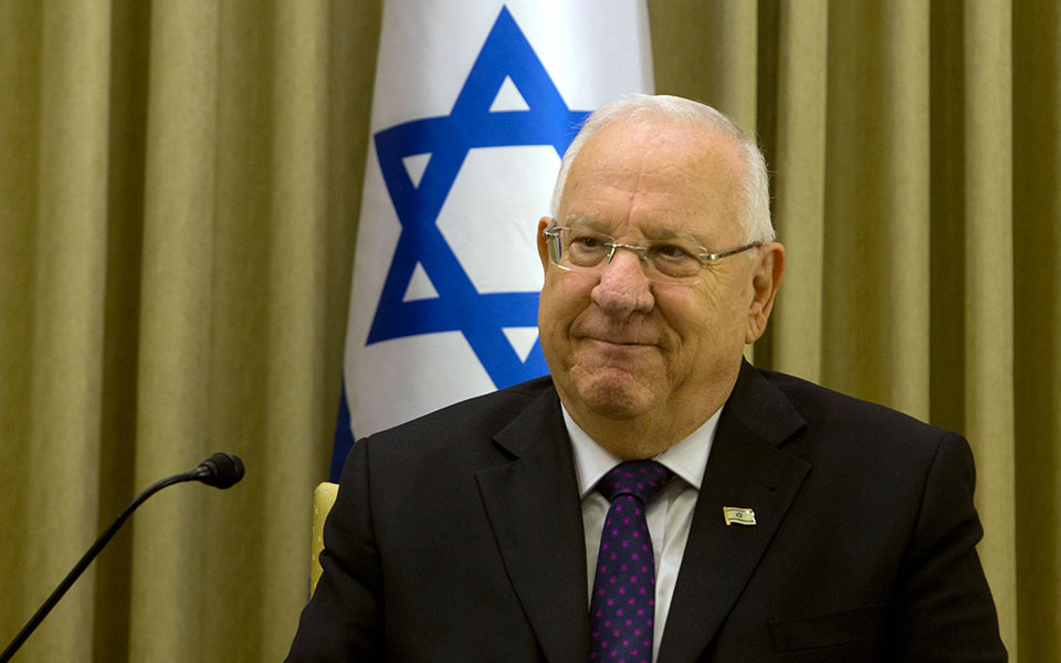 ρούβεν-ρίβλιν-η-συνεργασία-με-την-ελλά-2230077