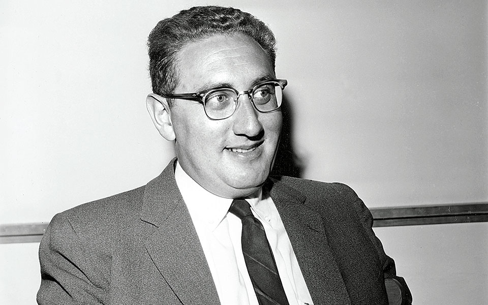 ο-χένρι-κίσινγκερ-στο-πολιτικό-προσκή-2228757