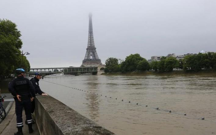 σε-πορτοκαλί-συναγερμό-η-γαλλία-ανεβ-2229223