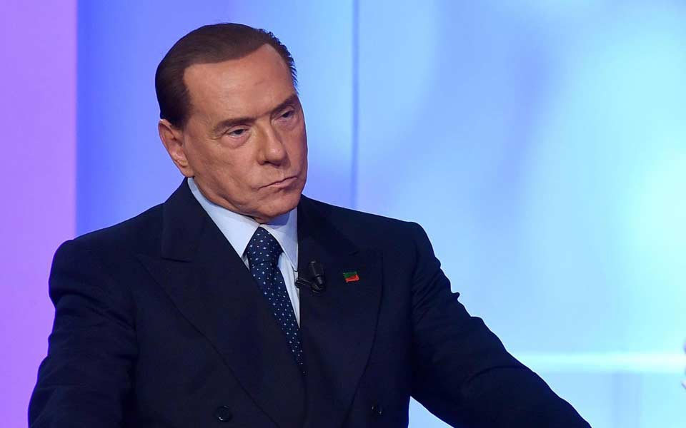 600-000-απελάσεις-υπόσχεται-ο-μπερλουσκόνι-2231768