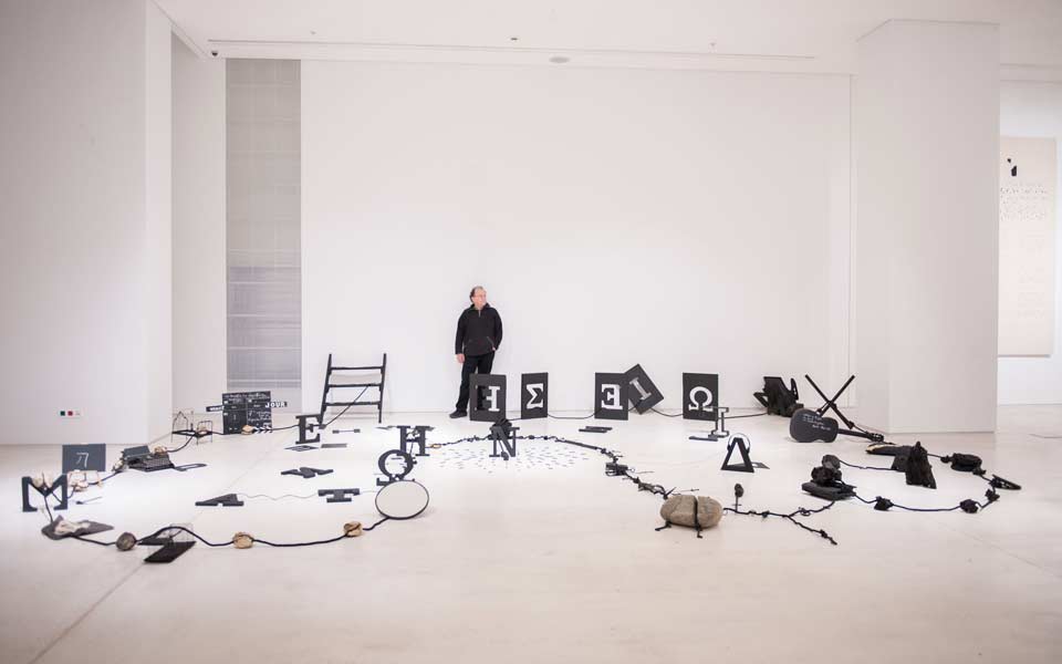 επιμελητές-εικαστικοί-χέρι-χέρι-2232297