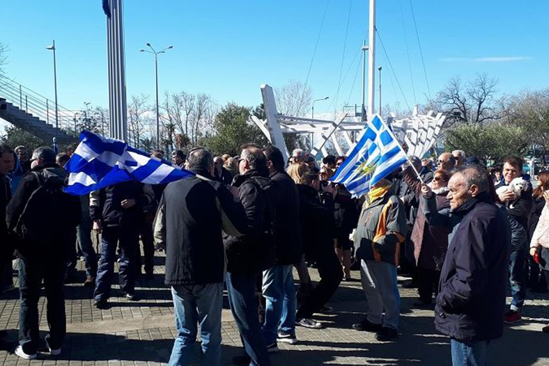 διαμαρτυρία-έξω-από-το-δημαρχείο-θεσσ-2233465