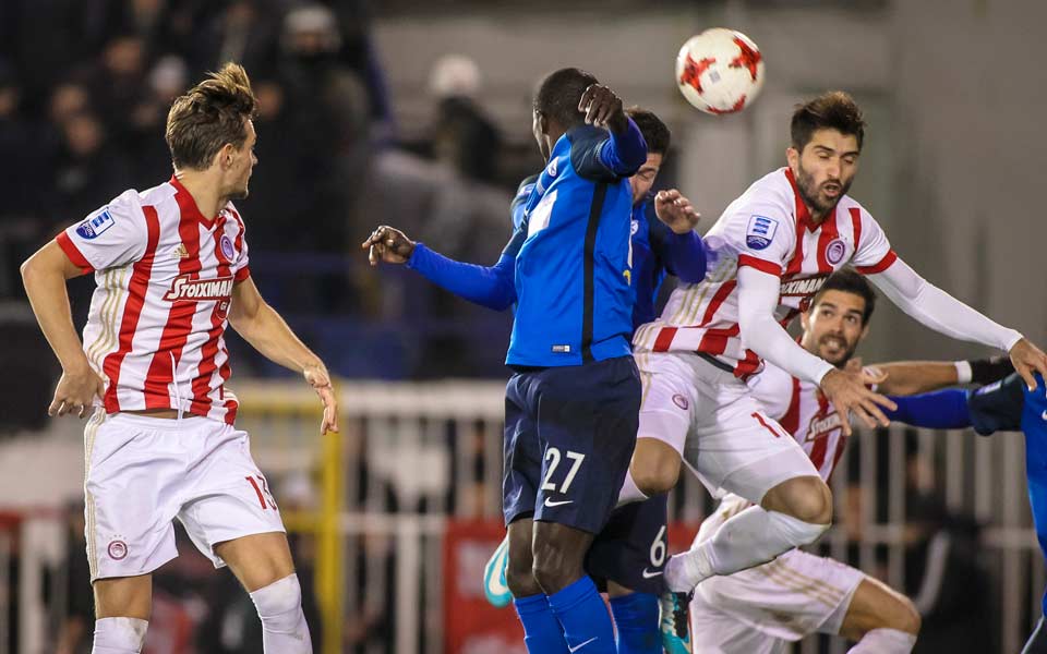 ποδόσφαιρο-εκτός-μάχης-ο-ολυμπιακός-2233125