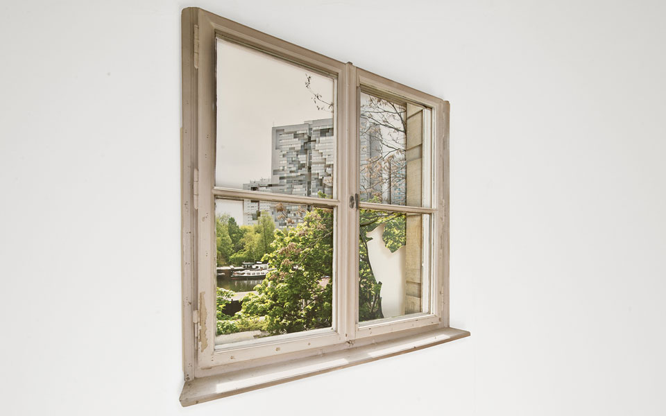 ενας-αβαθής-αλλά-πολυεπίπεδος-κόσμος-2235108