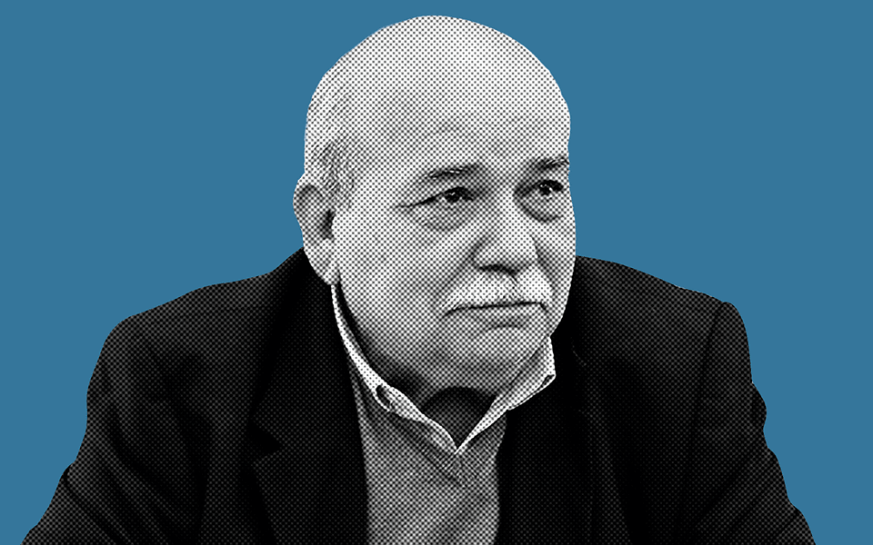 νίκος-βούτσης-σφουγγάρισμα-2234675