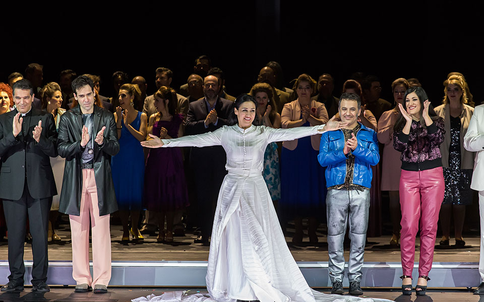 μίνιμαλ-έρωτας-στη-λυρική-ρωμαίος-κα-2235809