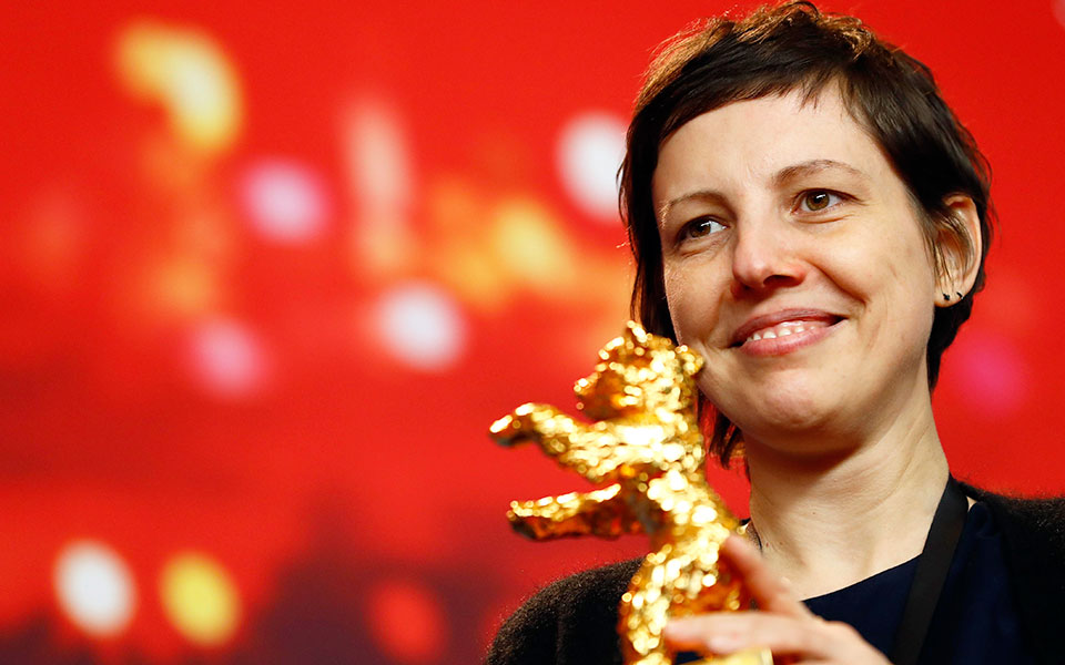 αυλαία-με-άρωμα-γυναίκας-στην-μπερλι-2235807