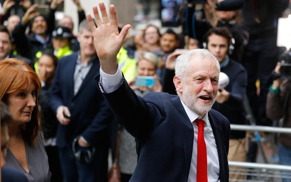 οι-βρετανοί-εργατικοί-υπέρ-τελωνειακ-2235804