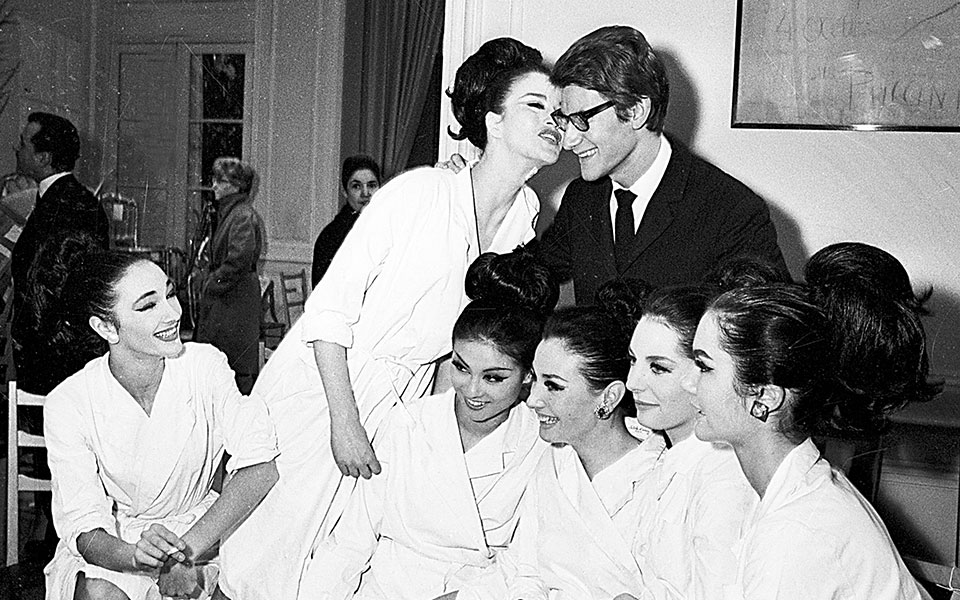 o-ιβ-και-τα-κορίτσια-του-2233027