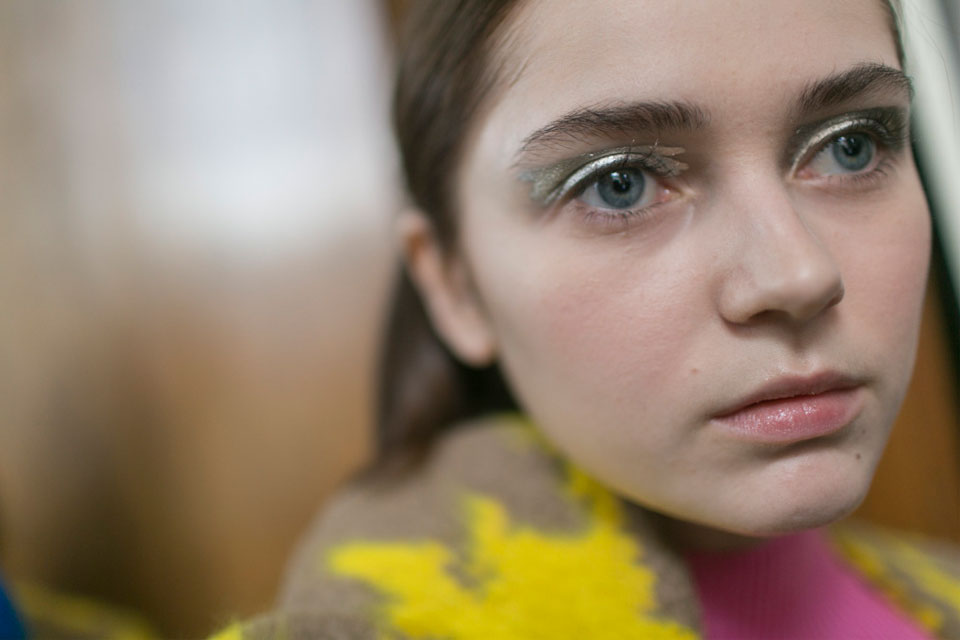 τα-beauty-trends-από-το-london-fashion-week-που-μπορούμε-να-υιοθετ-2235640