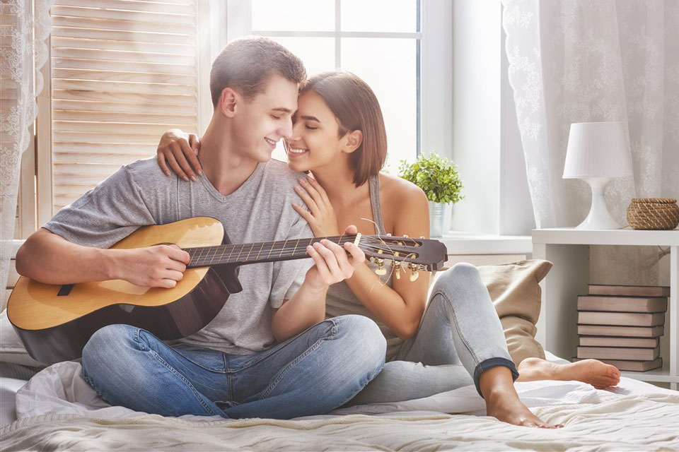 έρωτας-μήπως-δεν-είναι-τίποτα-περισσό-2233540