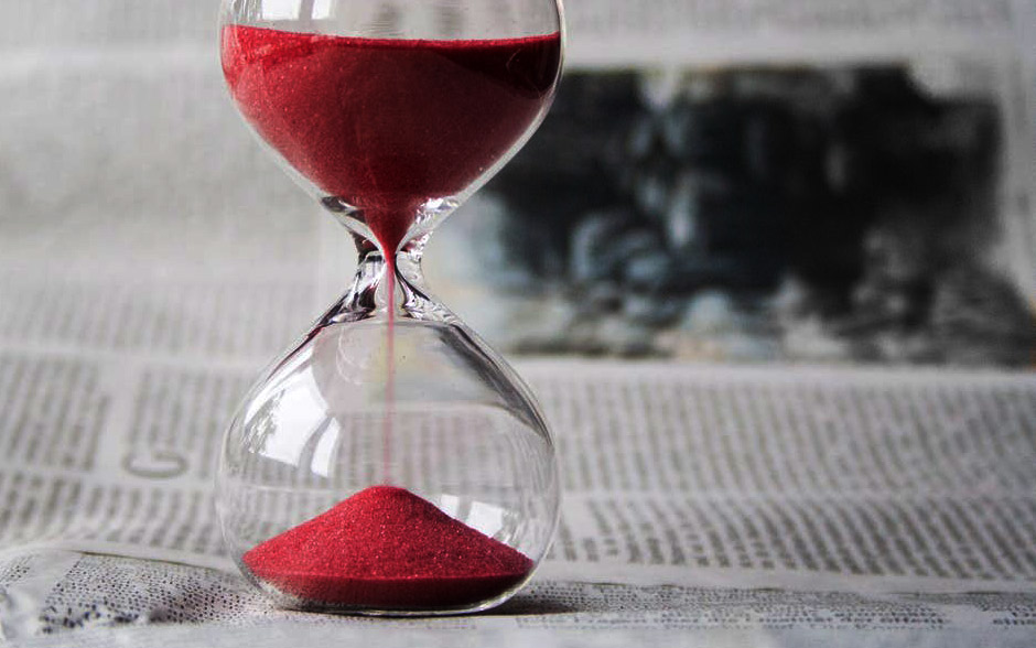 αμεση-ανάλυση-η-κλεψύδρα-αδειάζει-με-θ-2235816