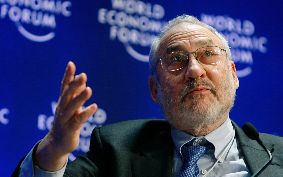 στίγκλιτζ-στο-νταβός-φάνηκε-ότι-η-ελίτ-2232786