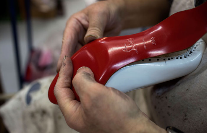 είναι-επίσημο-ο-louboutin-παύει-να-έχει-το-μονο-2232362