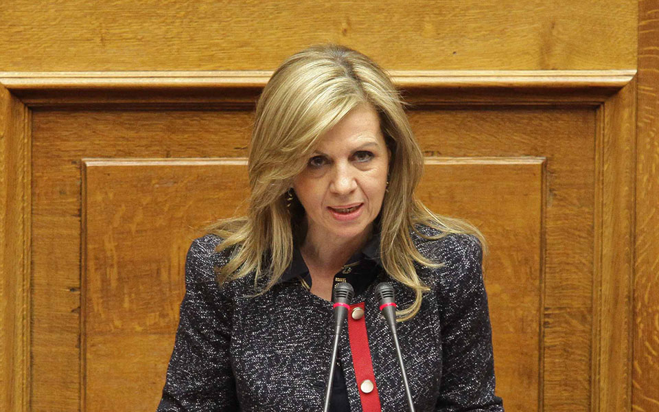 ποια-είναι-η-νέα-υφυπουργός-παιδείας-μ-2236105