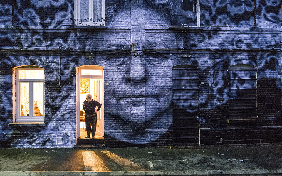 τιμή-στη-μητέρα-της-νουβέλ-βαγκ-2235145