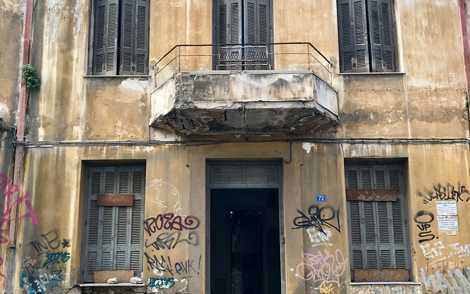 οι-αφανείς-διπλοκατοικίες-μιας-άλλοτ-2233916