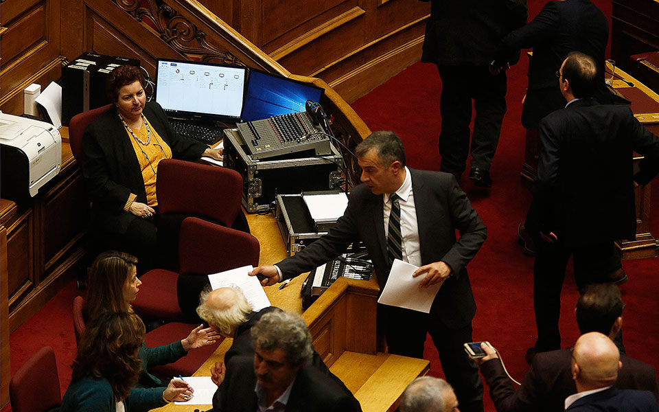 η-ομιλία-του-σταύρου-θεοδωράκη-στη-βου-2234755