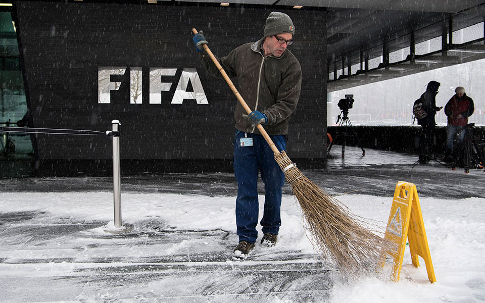 η-απειλή-grexit-φέρνει-τομές-2242218