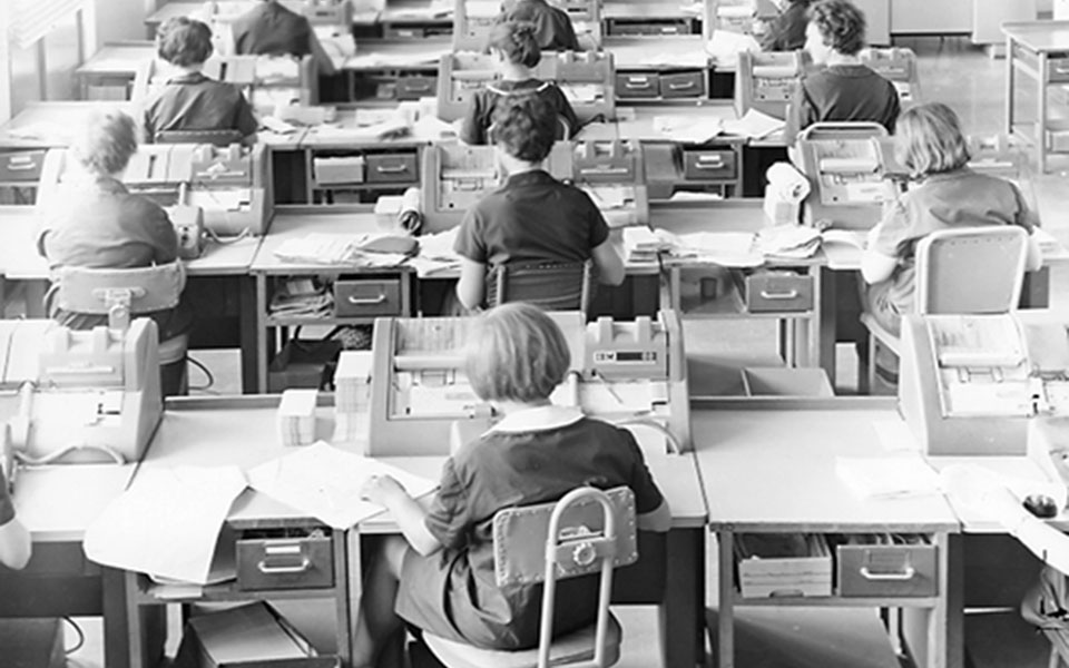 από-τη-γραφομηχανή-στη-διοίκηση-2237675