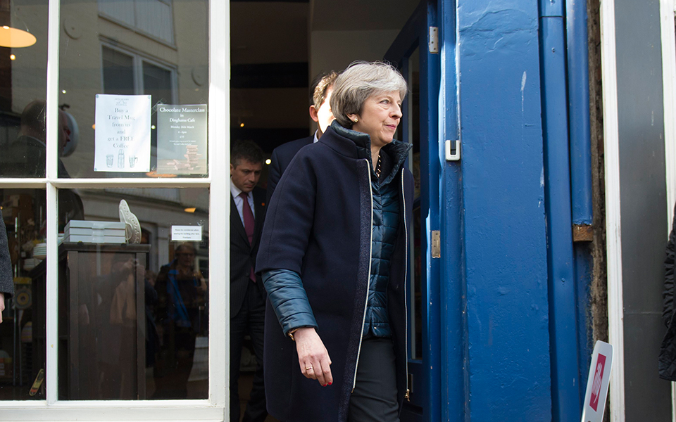 το-λονδίνο-θέτει-τον-πούτιν-στο-στόχασ-2239419