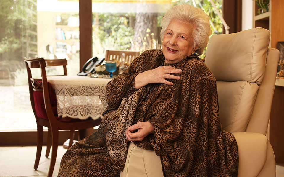 αλλοι-καιροί-άλλα-ήθη-μια-ελληνίδα-90-ε-2237700