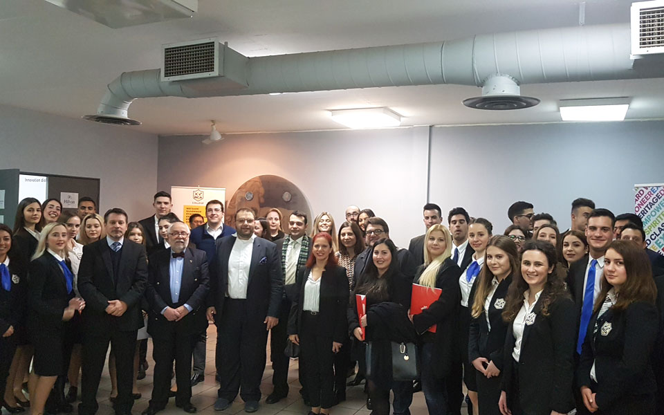 στο-bca-η-ανεργία-είναι-άγνωστη-λέξη-2238657