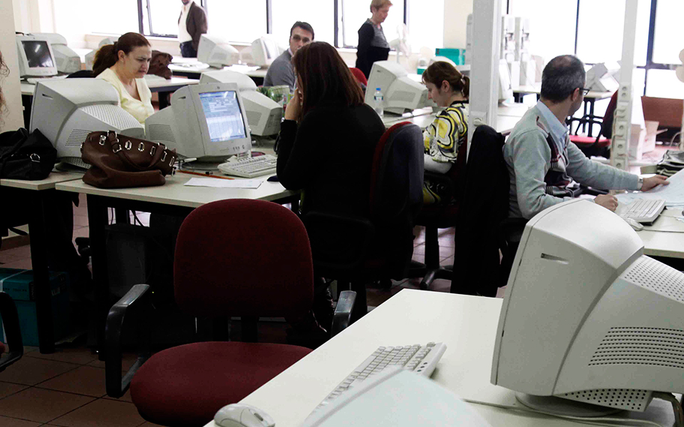 ψαλίδι-60-στις-συντάξεις-όσων-συνεχίζ-2239876