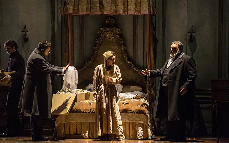 μια-ενθαρρυντική-εικόνα-σε-μια-αποθαρ-2240210