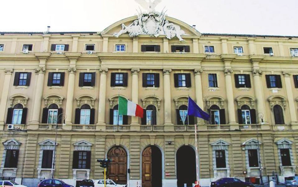 ιταλία-συμφωνία-πέντε-αστέρων-και-κεν-2240861