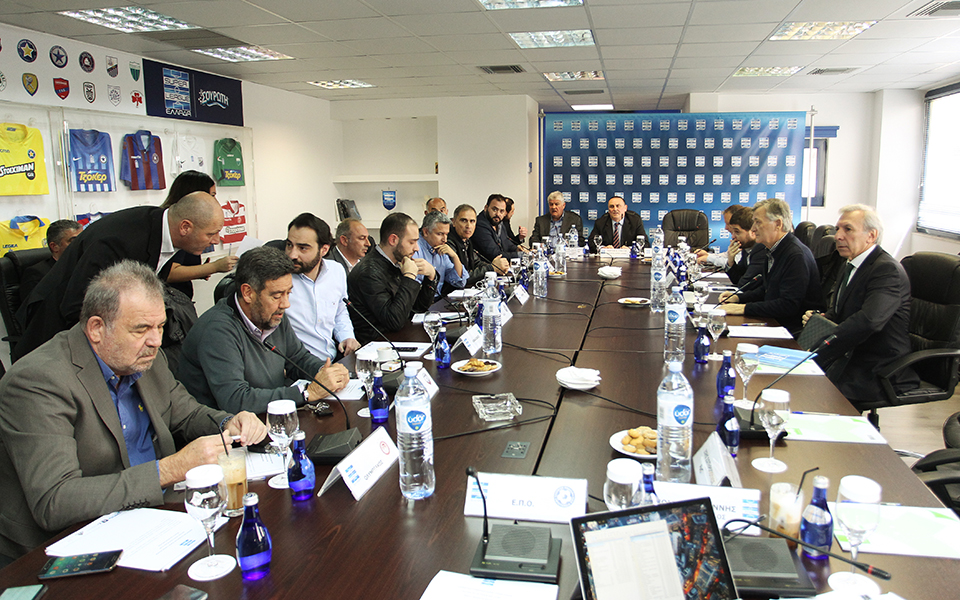 σέντρα-ξανά-με-την-ίδια-ποινή-υποβιβασ-2241114