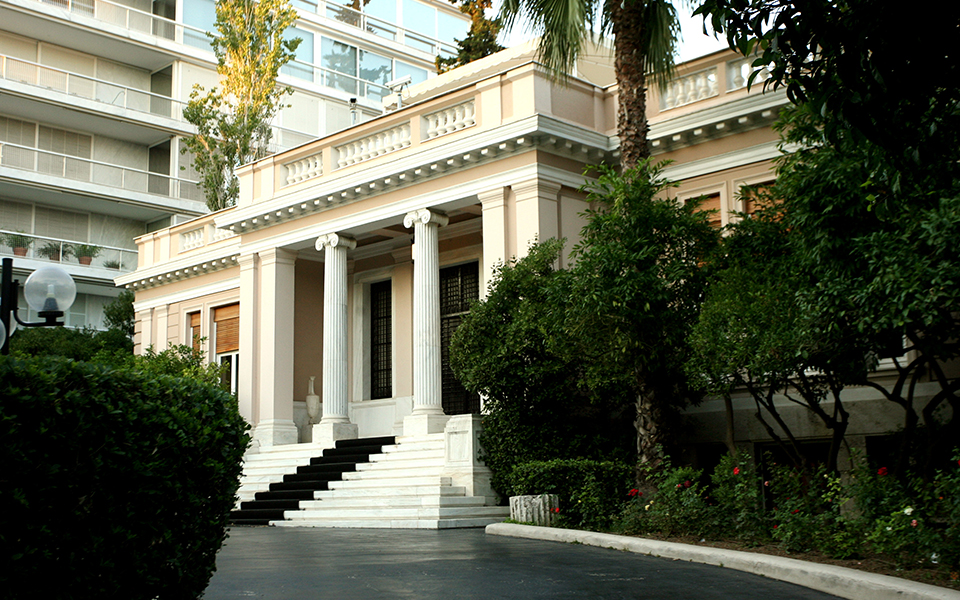 κυβέρνηση-αλλο-ο-ιβάν-σαββίδης-και-άλλ-2239236