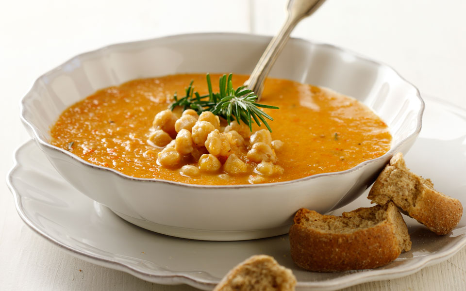 σούπα-με-ψητά-λαχανικά-και-ρεβίθια-2238893