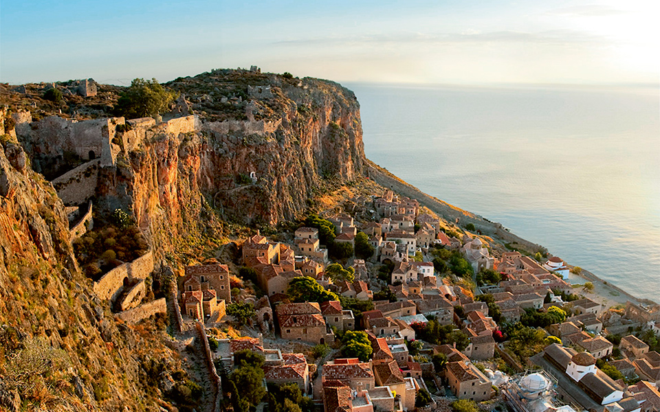 μονεμβασιά-περιφορά-με-τους-ιππότες-2240053