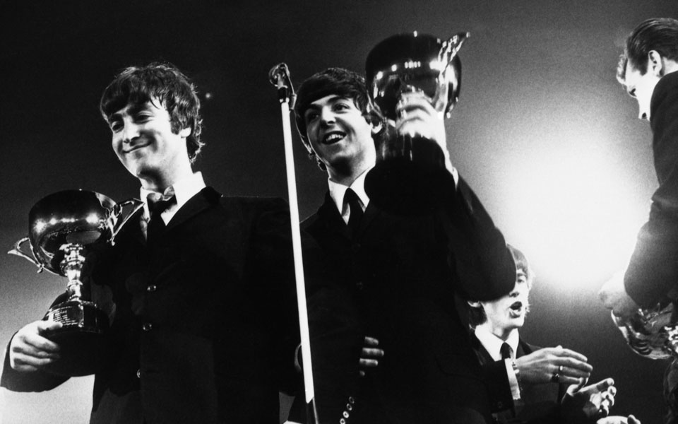 τέλος-στην-έντυπη-εβδομαδιαία-έκδοση-2237556